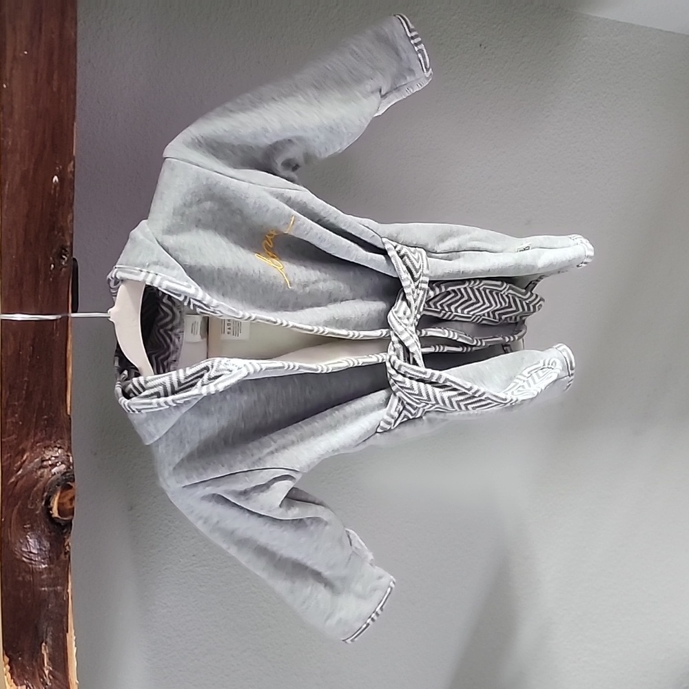 Like New! Ellen DegeneresBaby Robe